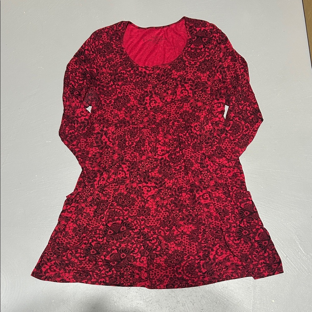 Soma Luxuriously Soft All Over Print Red Long Sleeve Dress Shirt (Women’s Large)